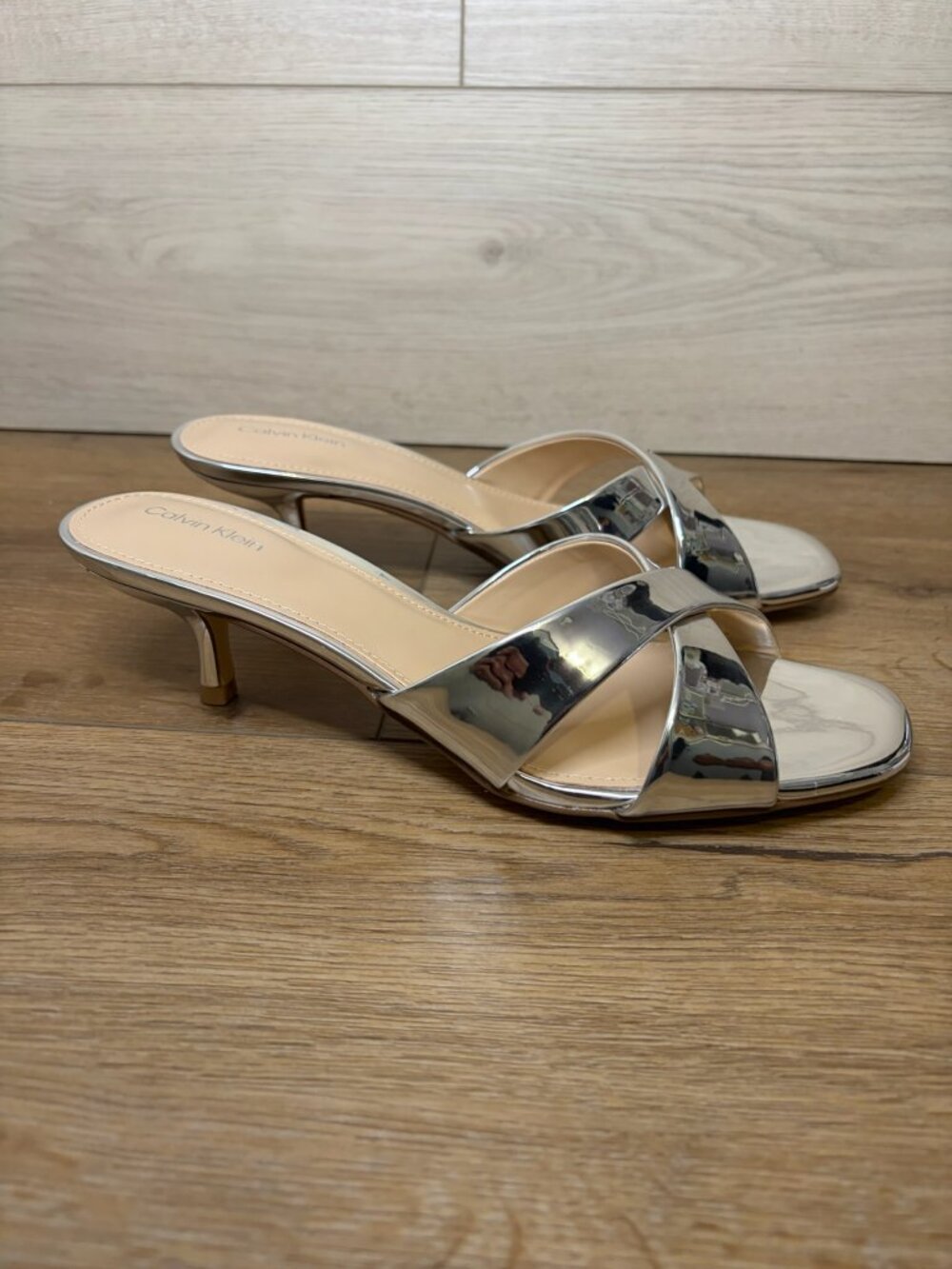 Calvin Klein Skylor2 Silver Strappy Sandals Shoes 9 M